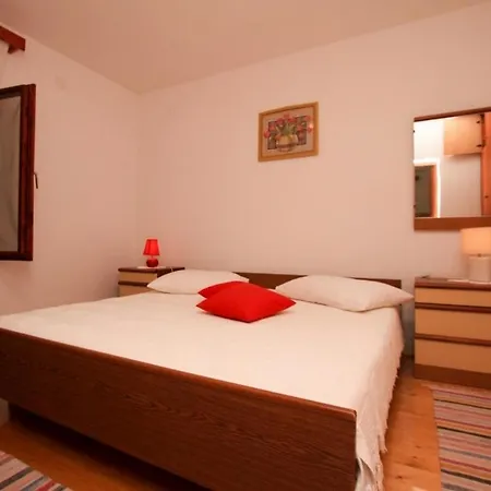 Pensión Brigita 3*