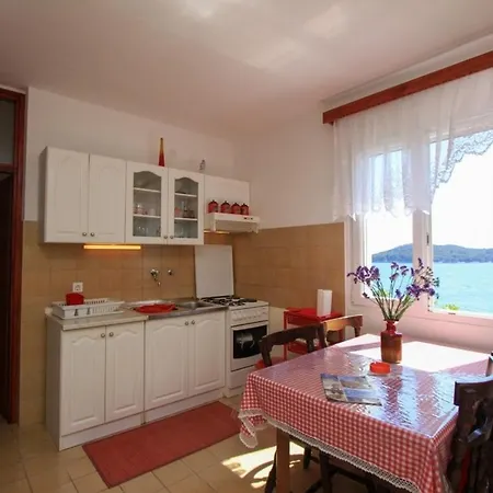 Brigita 3*
